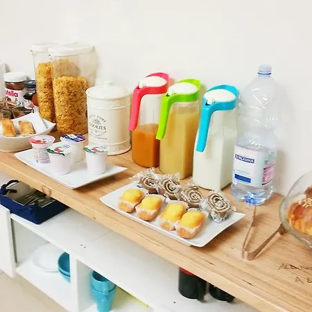 大教堂地铁站住宿加早餐旅馆 住宿加早餐酒店 那不勒斯